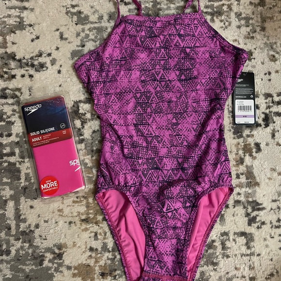 Speedo swimsuit 🩱 and cap women size 6/32/M both items are new with tags - Picture 6 of 8